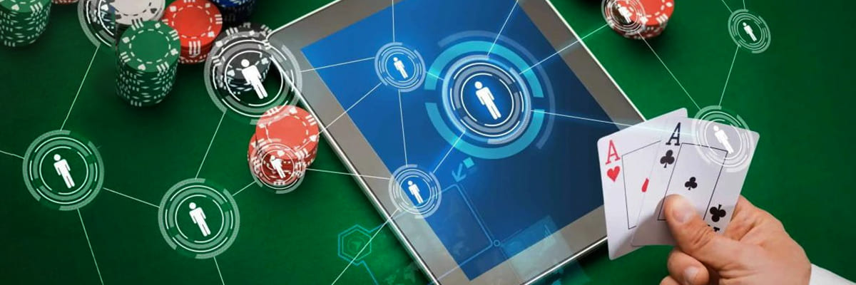 tk111 ক্যাসিনো ভিজ্যুয়াল মন্টাজ—গেম টাইল, টেবিল স্টাইল এলিমেন্ট ও লাইভ ডিলার পরিবেশসহ